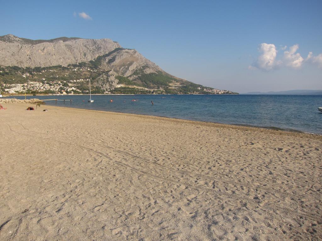 Pansion Begic Hotel Omis Bagian luar foto
