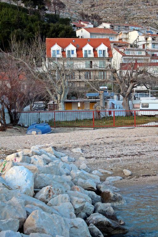 Pansion Begic Hotel Omis Bagian luar foto