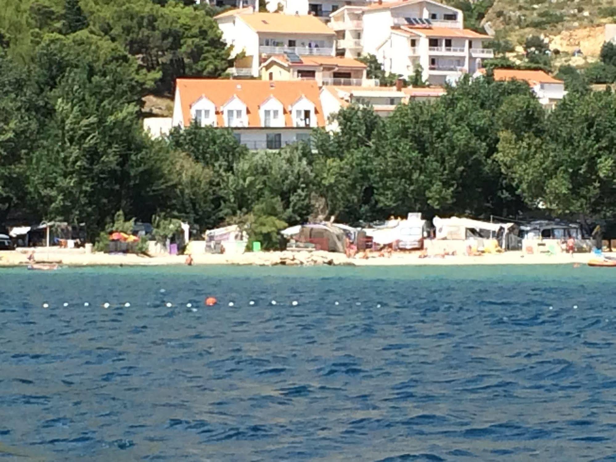 Pansion Begic Hotel Omis Bagian luar foto