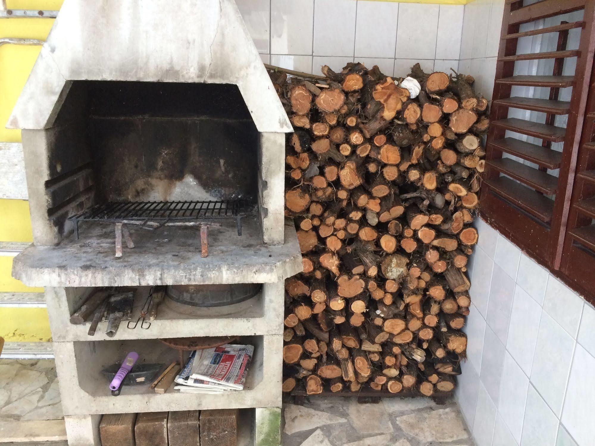 Pansion Begic Hotel Omis Bagian luar foto